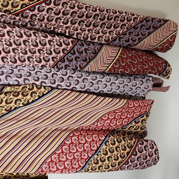 Cabi Mixed Media Open Front Cardigan Flare Sleeve 3/4 Length, Waist Tie, Floral - Picture 6 of 8